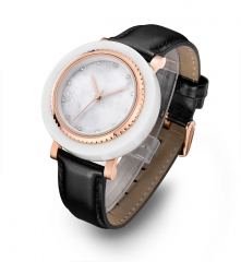 Montre bracelet en marbre blanc en cuir noir avec marque