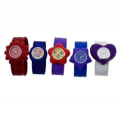 La promotion à bas prix Multi Style Colorful carton kids watch