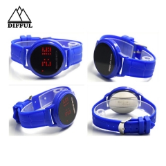 Montre LED à l'intérieur de montres colorées en silicone