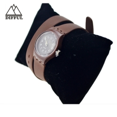 Montre en silicone longue sangle avec visée numérique visage cadran cercle dans différentes couleurs design spécial