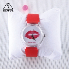 Silicon material strap silicone watch avec affichage numérique dial dial dial dans un motif de conception spécifique à la couleur